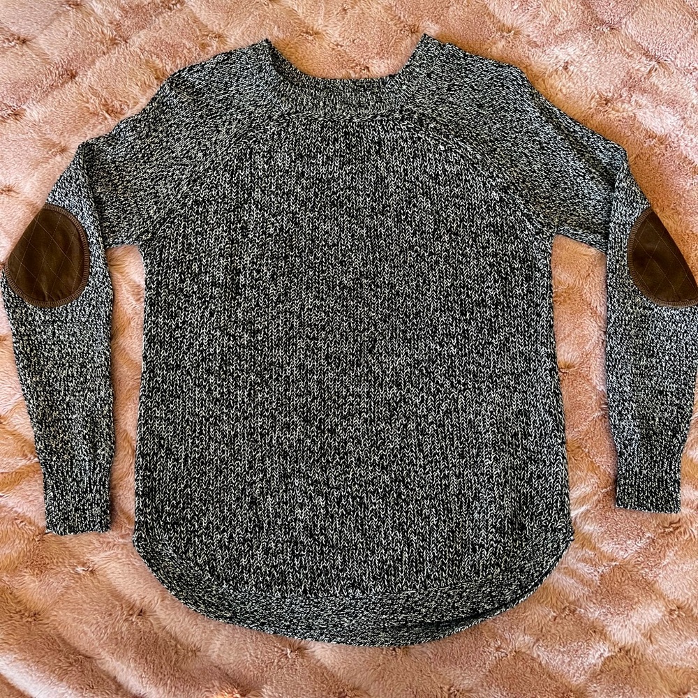Long sleeve sweater, small petite, black, and white, from  RD style